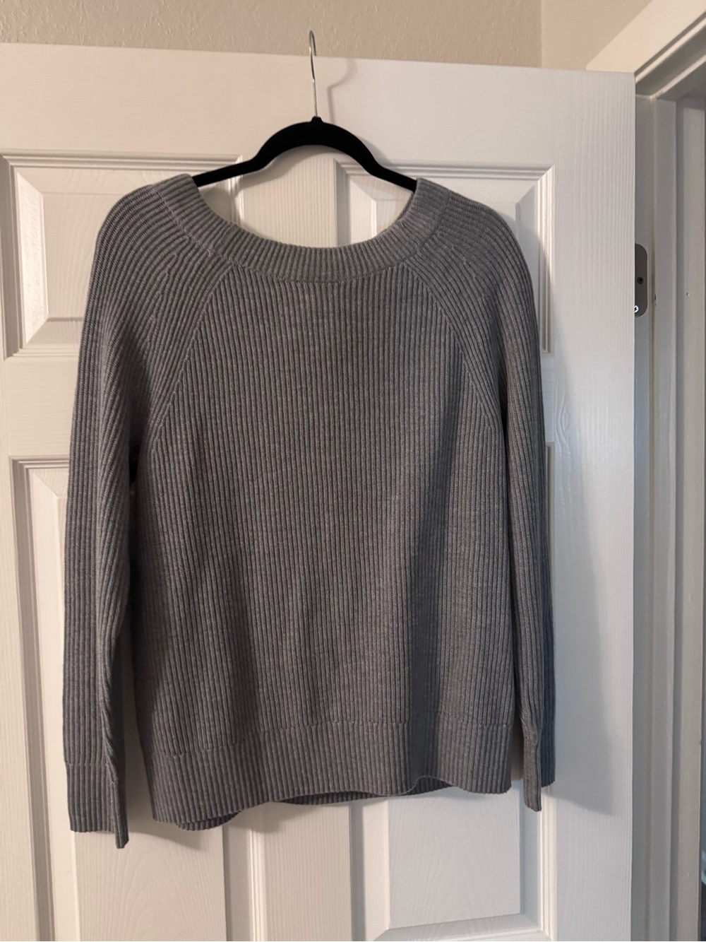 Banana Republic Ribbed Crewneck Sweater - Gray